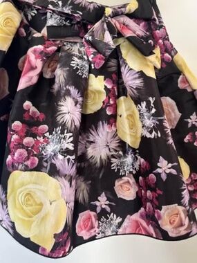 Women/Girls Skirt